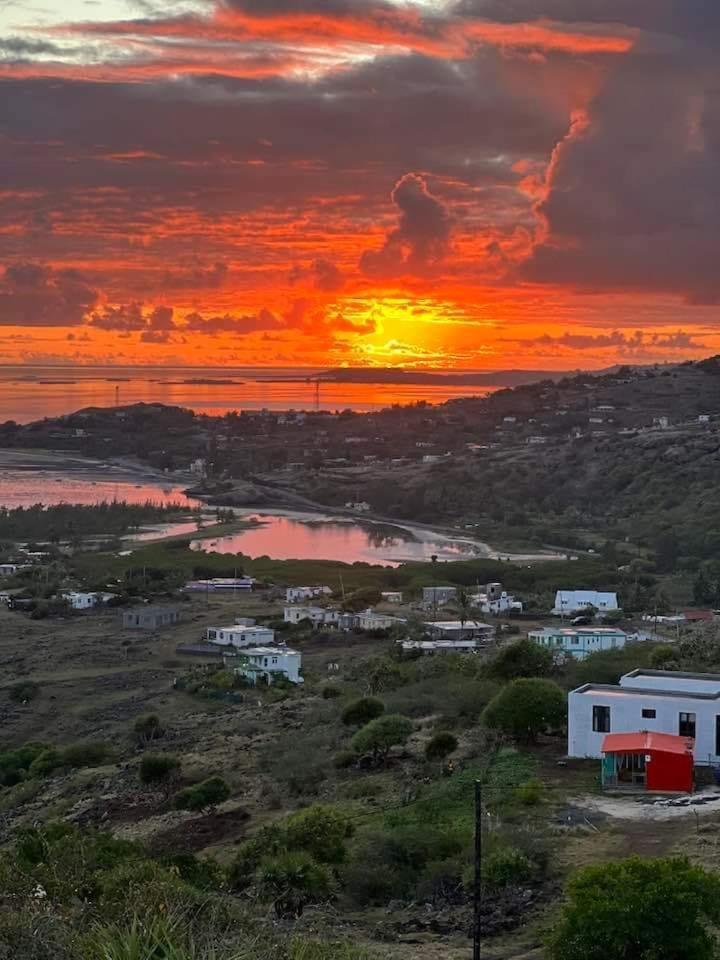 Bed and Breakfast Chez Laineda Le Bijou Mourouk Rodrigues Port South East Esterno foto